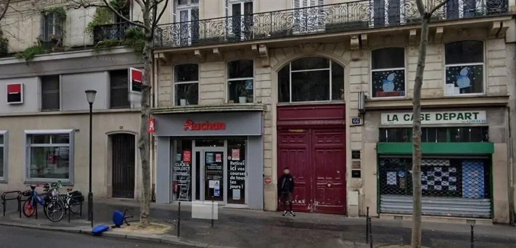 Retail in Paris for lease Building Photo- Image 1 of 5