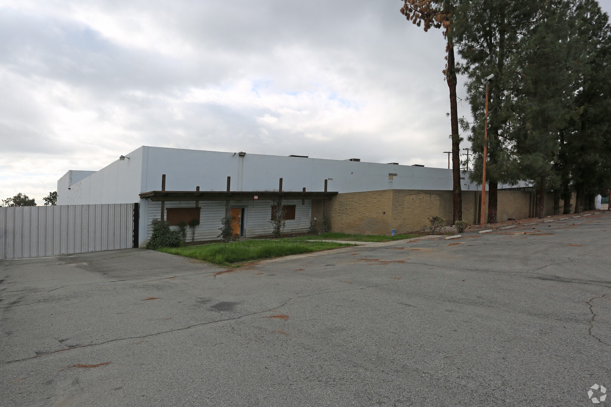 1252 E 7th St, Upland, CA for sale Primary Photo- Image 1 of 1