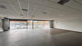 More details for 52 Boulevard Henri Barbusse, SAINT CYR L ECOLE - Retail for Lease