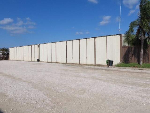 2600 Maple St, Port O Connor, TX for sale - Building Photo - Image 1 of 1