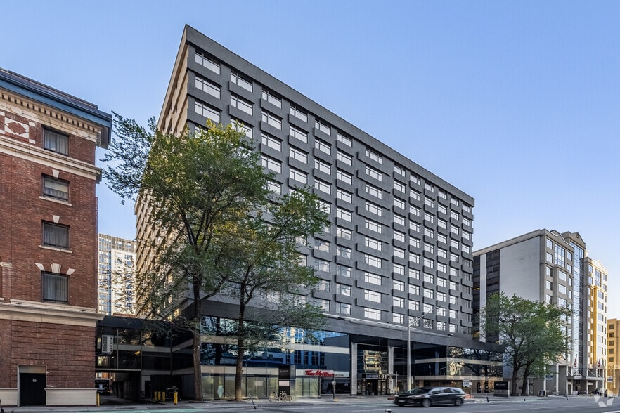 161 Laurier Av W, Ottawa, ON for lease - Building Photo - Image 2 of 24