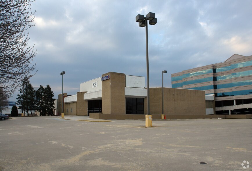 8209 Watson St, McLean, VA for sale - Primary Photo - Image 1 of 1