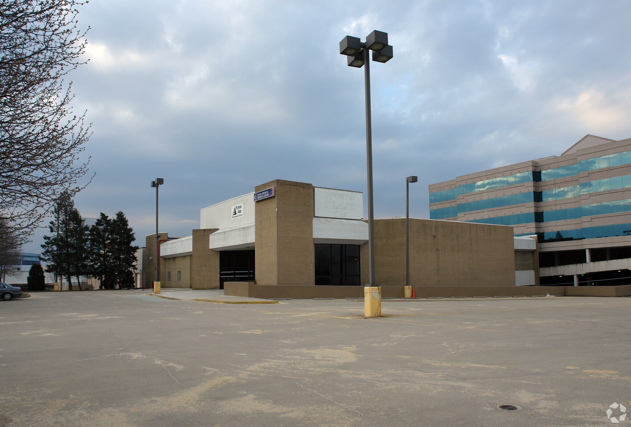 8209 Watson St, McLean, VA for sale Primary Photo- Image 1 of 1