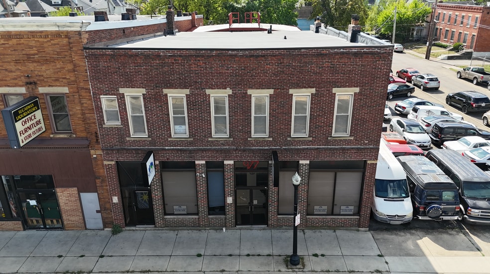 975 W Broad St, Columbus, OH for lease - Building Photo - Image 2 of 10