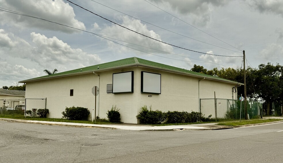 401 George W Engram Blvd, Daytona Beach, FL for sale - Building Photo - Image 3 of 4