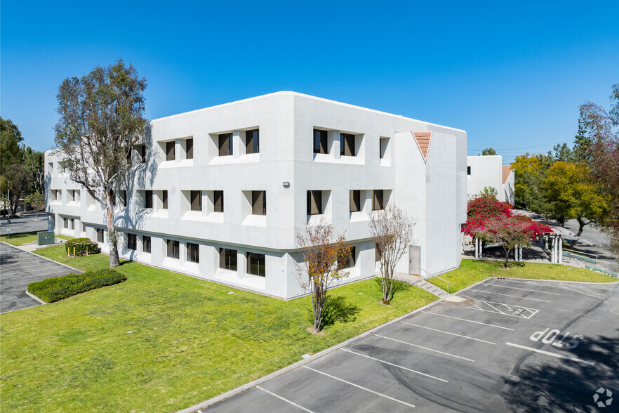 601 Potrero Grande Dr, Monterey Park, CA for lease - Building Photo - Image 3 of 5