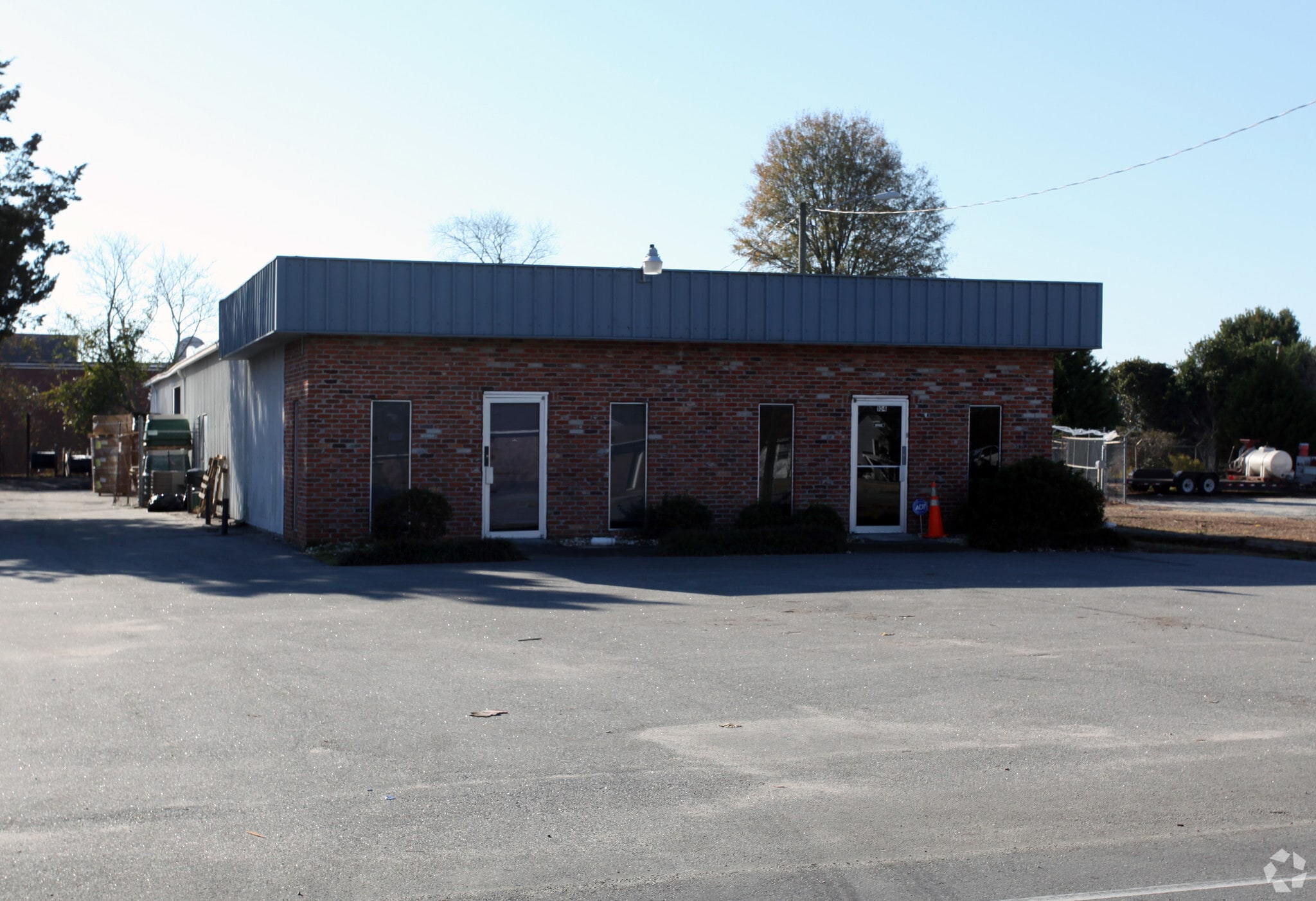 104 Gordon Rd, Wilmington, NC 28401