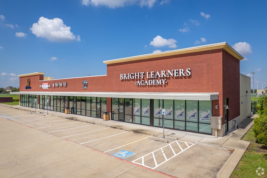 3220 Kirby Dr, Pearland, TX for lease - Building Photo - Image 2 of 10