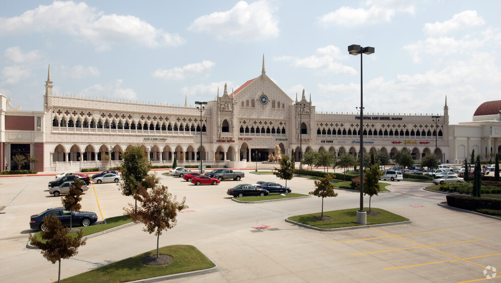 19075 N I-45, Shenandoah, TX for sale - Building Photo - Image 1 of 1