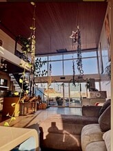 32-32 Steinway St, Long Island City, NY for lease Interior Photo- Image 2 of 24