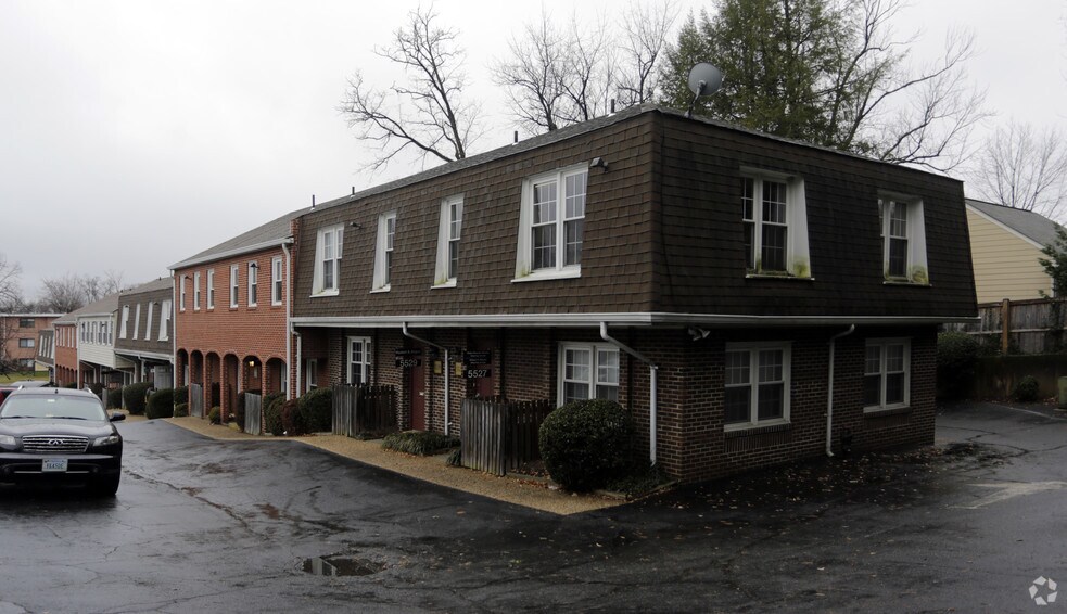 55255549 Lee Hwy, Arlington, VA 22207