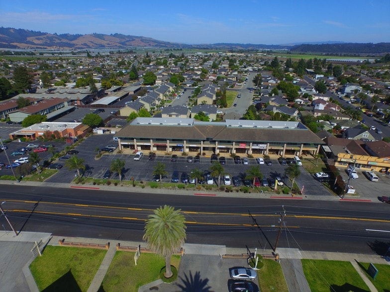 734 E Lake Ave, Watsonville, CA for sale - Building Photo - Image 1 of 1
