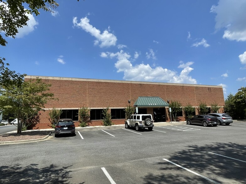 2015 Van Buren Ave, Indian Trail, NC for lease - Building Photo - Image 2 of 15