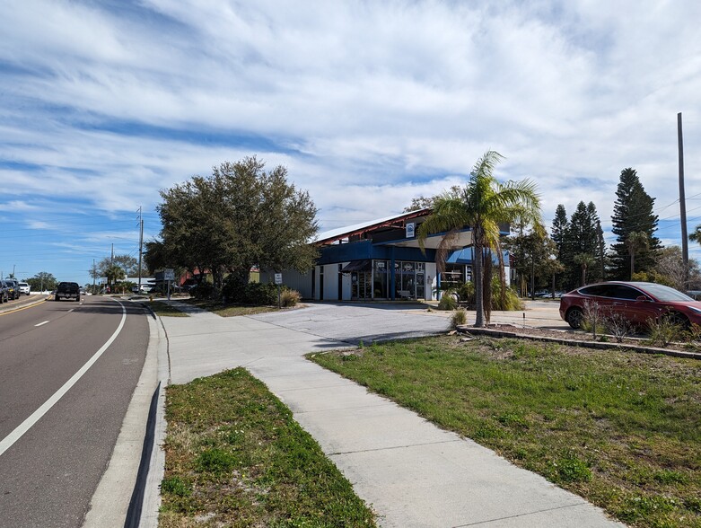 715 Main St, Dunedin, FL for lease - Building Photo - Image 1 of 12