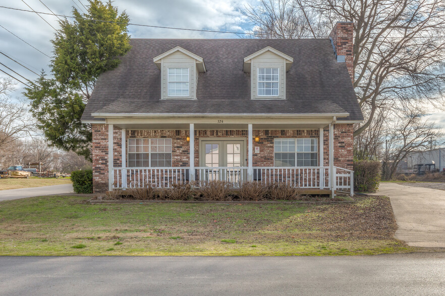 324 E Chestnut St, Coweta, OK for sale - Primary Photo - Image 1 of 1