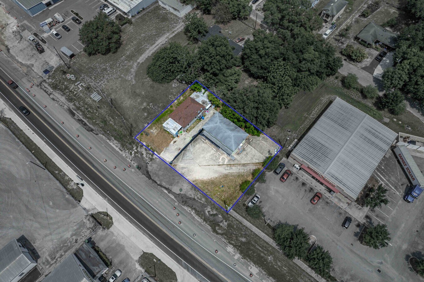 608 Dundee Rd, Dundee, FL 33838