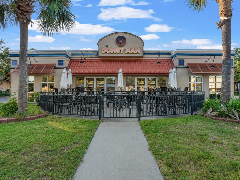 200 S Kings Hwy, Myrtle Beach, SC for sale - Building Photo - Image 1 of 1