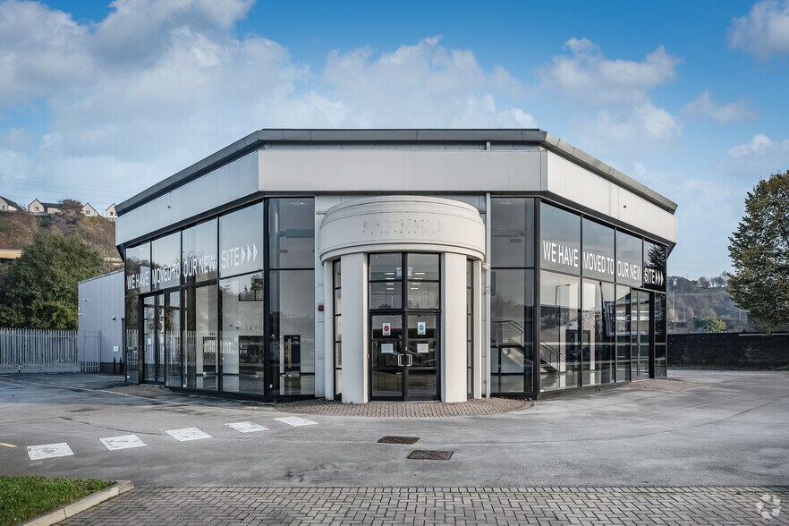 Canal Rd, Bradford for sale - Building Photo - Image 1 of 1