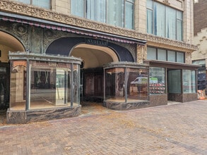 305 S 16th St, Omaha, NE for lease Interior Photo- Image 1 of 10