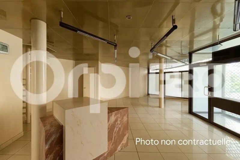 Retail in Commentry for sale - Building Photo - Image 1 of 7
