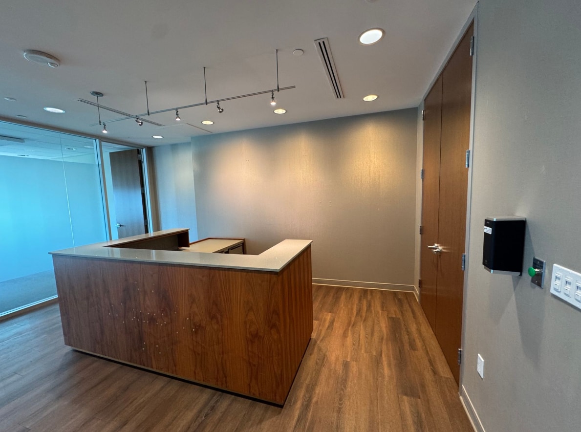 150 W Jefferson Ave, Detroit, MI for lease Interior Photo- Image 1 of 7