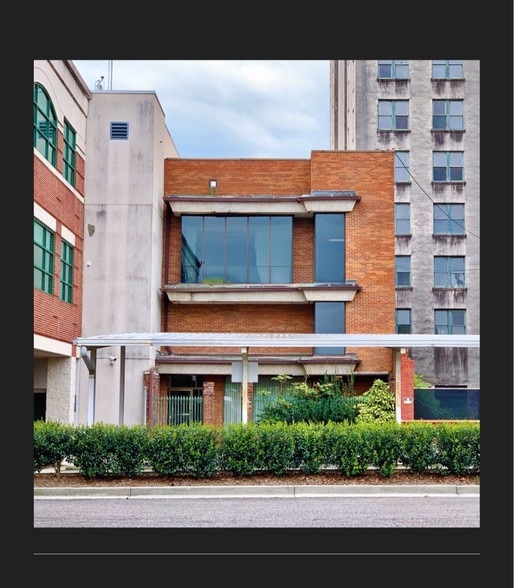 735 Broad St, Augusta, GA for lease - Building Photo - Image 2 of 3