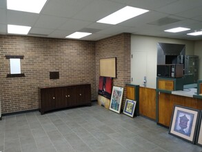 500 S University Ave, Little Rock, AR for lease Interior Photo- Image 1 of 6