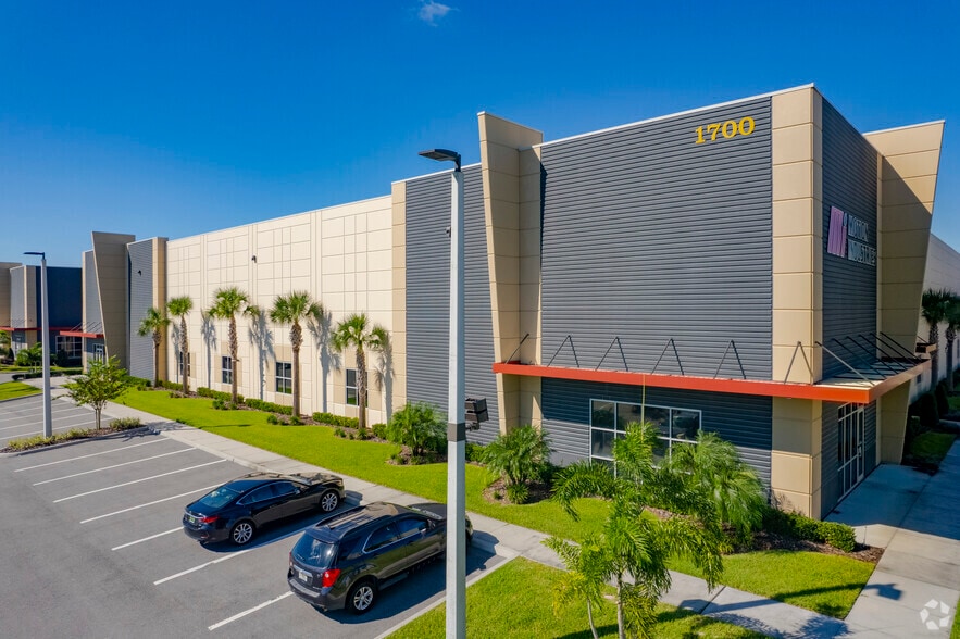 1500 County Line Rd, Plant City, FL for lease - Building Photo - Image 3 of 7