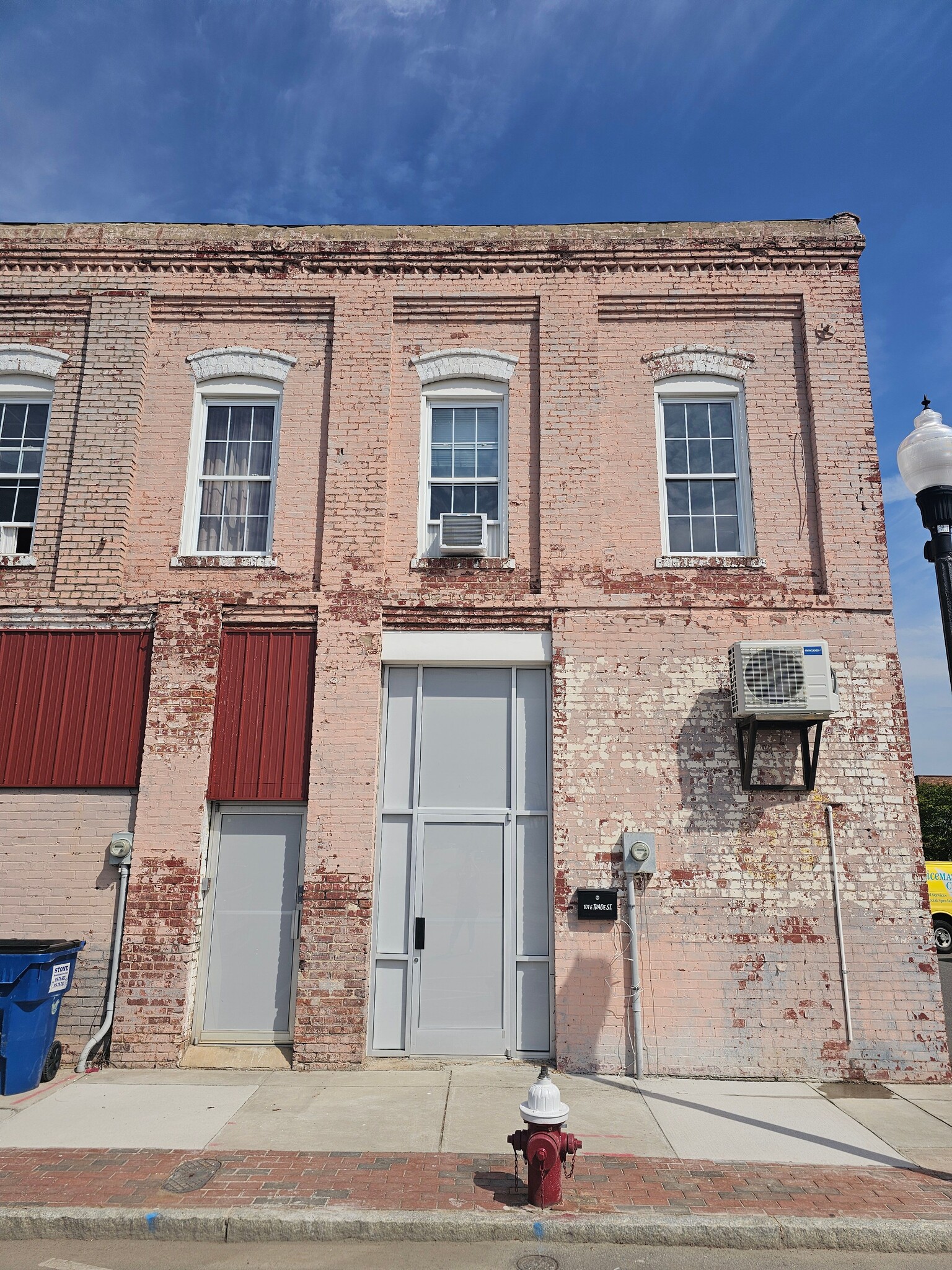 101 E Trade St, Sanford, NC for lease Building Photo- Image 1 of 6