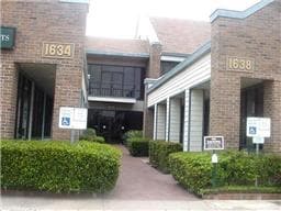 1634 W Irving Blvd, Irving, TX for lease - Primary Photo - Image 1 of 3