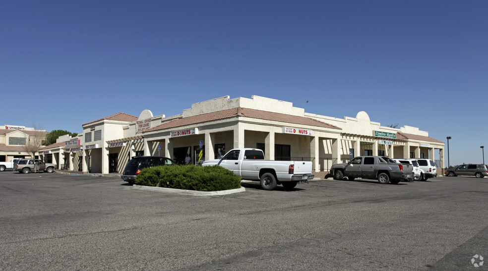 4050 Phelan Rd, Phelan, CA for lease - Primary Photo - Image 1 of 3