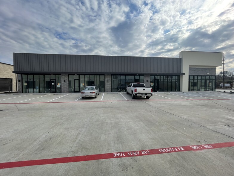 4227 S Main St, Stafford, TX for lease - Building Photo - Image 3 of 29