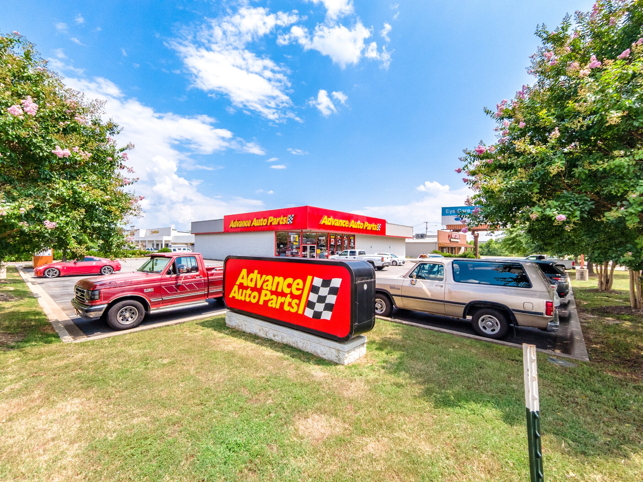 2110 Harkrider St, Conway, AR for sale Building Photo- Image 1 of 1