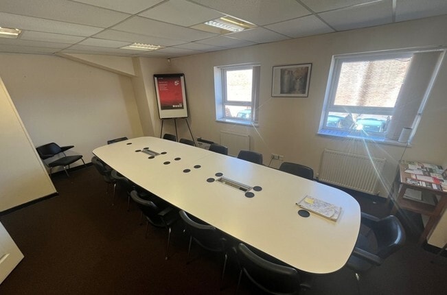 7-9 Uxbridge Rd, Leicester for lease - Interior Photo - Image 2 of 3