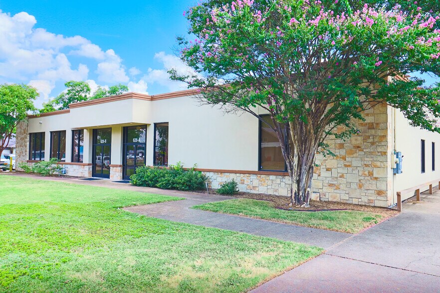 628 Centre St, Dallas, TX for sale - Building Photo - Image 2 of 20