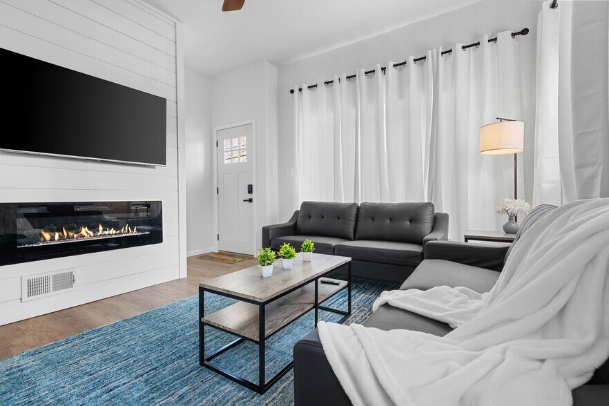 Four Condos in Sturgeon Bay Sturgeon Bay, WI for Sale