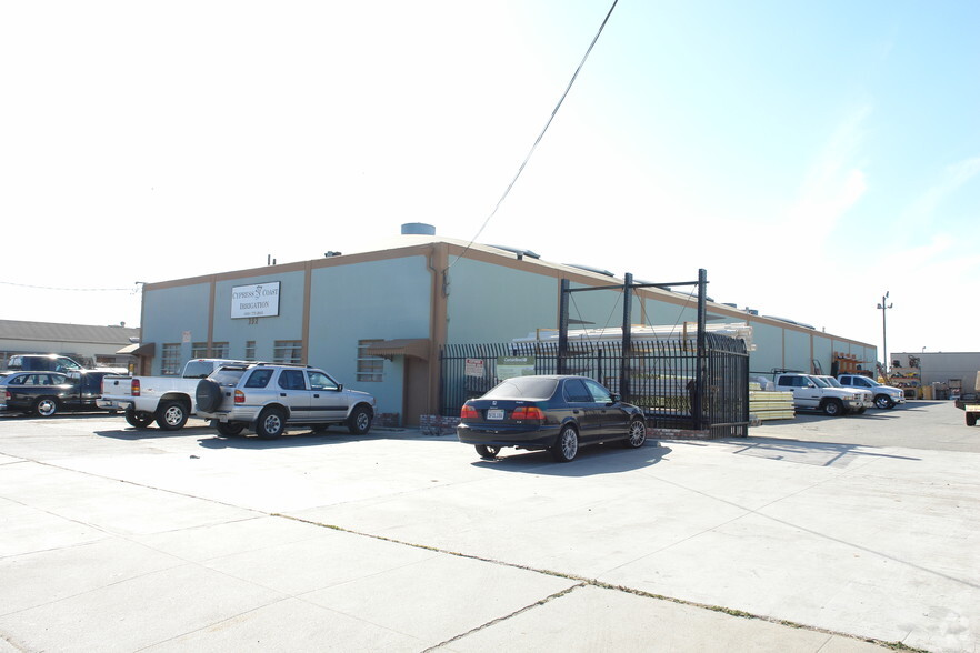 352 Griffin St, Salinas, CA for sale - Building Photo - Image 2 of 14