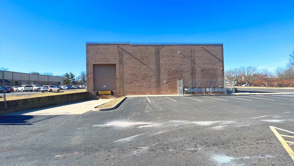 2000 Lincoln Dr E, Marlton, NJ for lease - Building Photo - Image 2 of 6