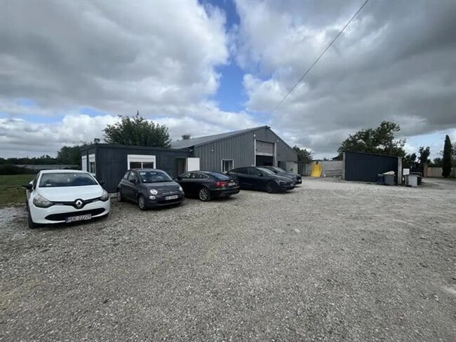 Location Local d'activités 720 m²