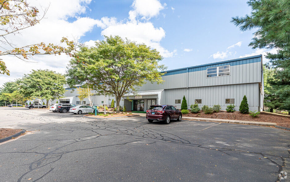 460 Hayden Station Rd, Windsor, CT for lease - Building Photo - Image 1 of 6