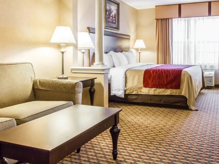 329 US Route 1, Scarborough, ME for sale - Building Photo - Image 2 of 8