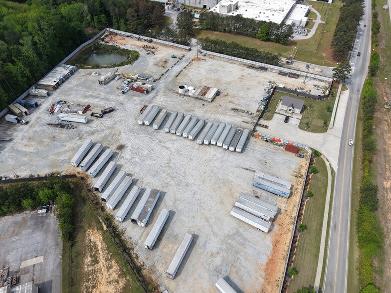9230 Industrial Dr, Covington, GA for lease - Building Photo - Image 1 of 23