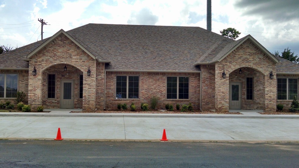 2510 E Independence St, Shawnee, OK for sale - Primary Photo - Image 1 of 1