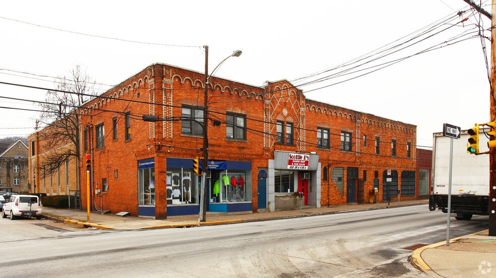 1126-1132 4th Ave, Coraopolis, PA for sale - Primary Photo - Image 1 of 1