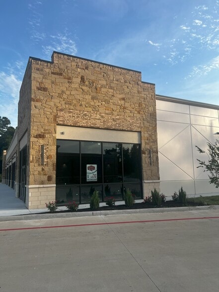 29707 Tomball Parkway, Tomball, TX for lease - Building Photo - Image 3 of 7