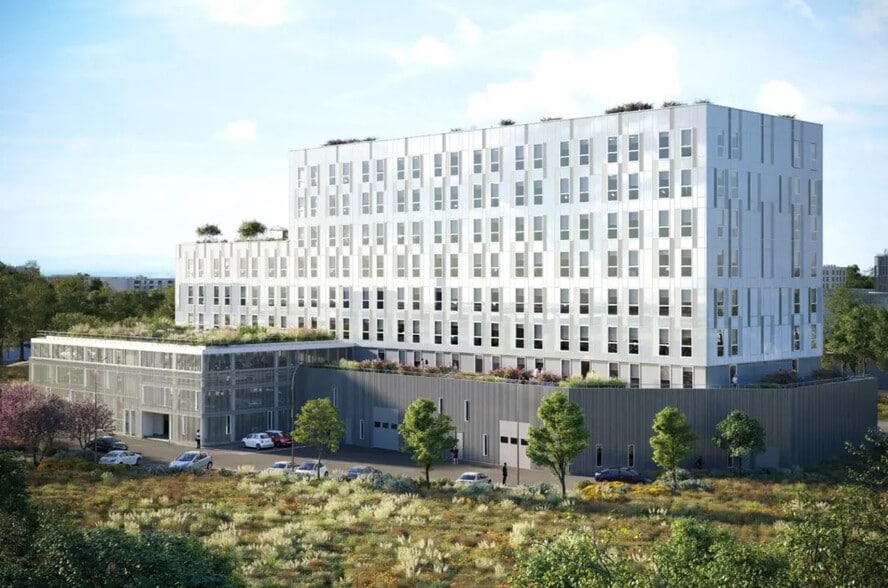 Office in Toulouse for lease - Building Photo - Image 1 of 16