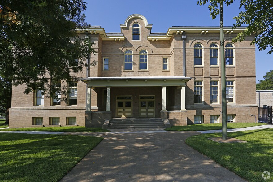 401 N Carroll Ave, Dallas, TX 75246