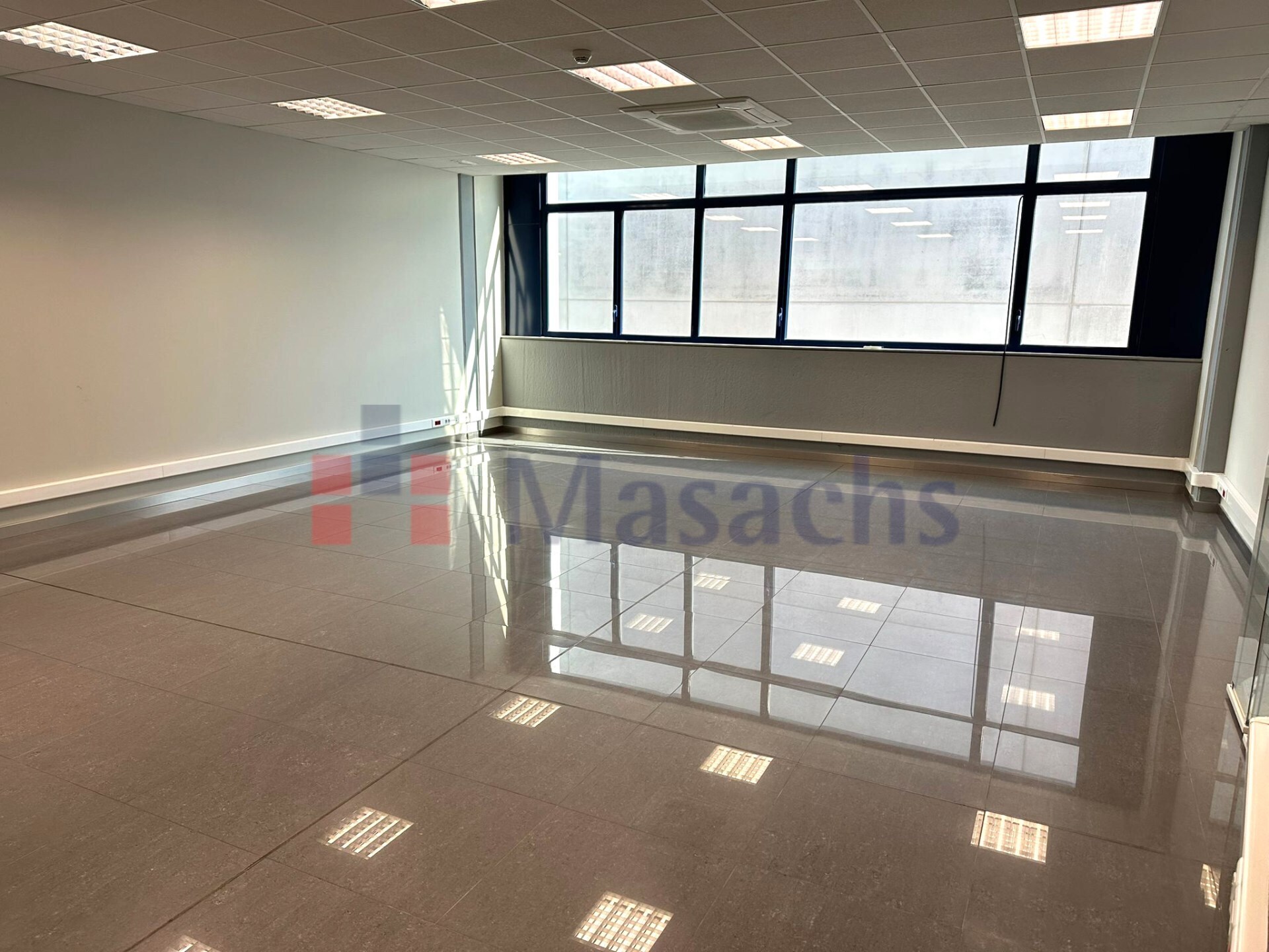 Office in Rubí, Barcelona for lease Interior Photo- Image 1 of 3