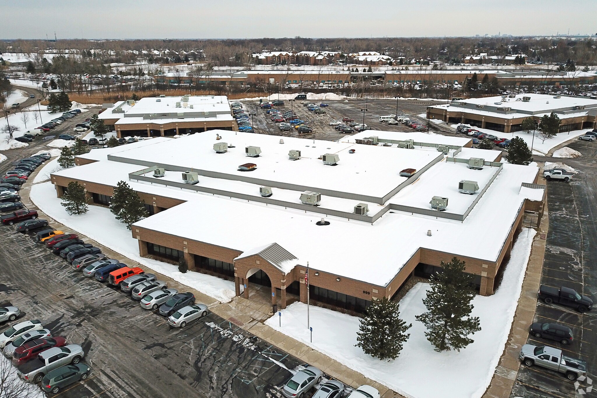 999 Republic Dr, Allen Park, MI, 48101 Flex Space For Lease