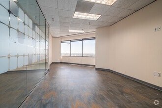 2603 Augusta Dr, Houston, TX for lease Interior Photo- Image 2 of 5